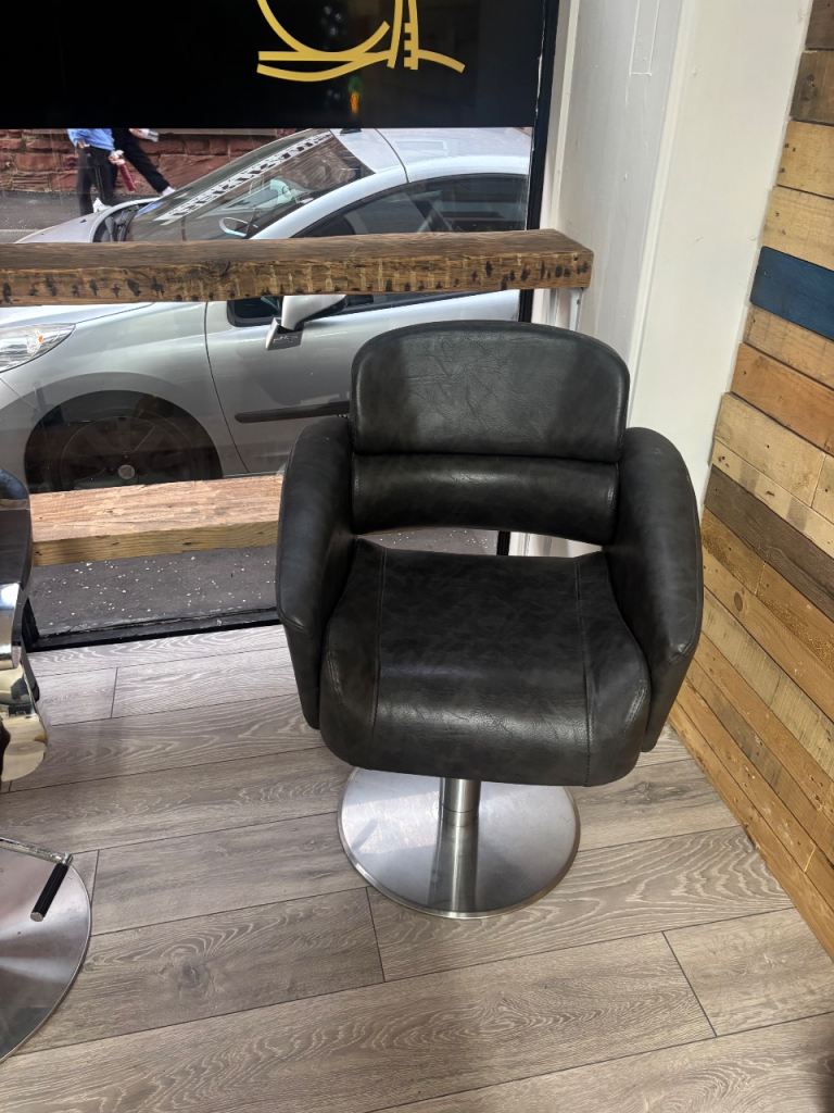 Beauty / Barber Chairs for Sale