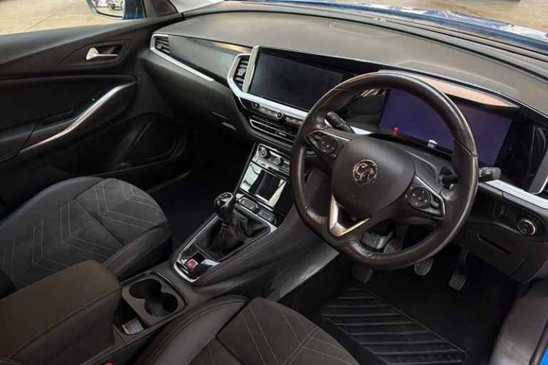 2023 Vauxhall Grandland 1.2 Turbo Ultimate 5dr HATCHBACK PETROL Manual