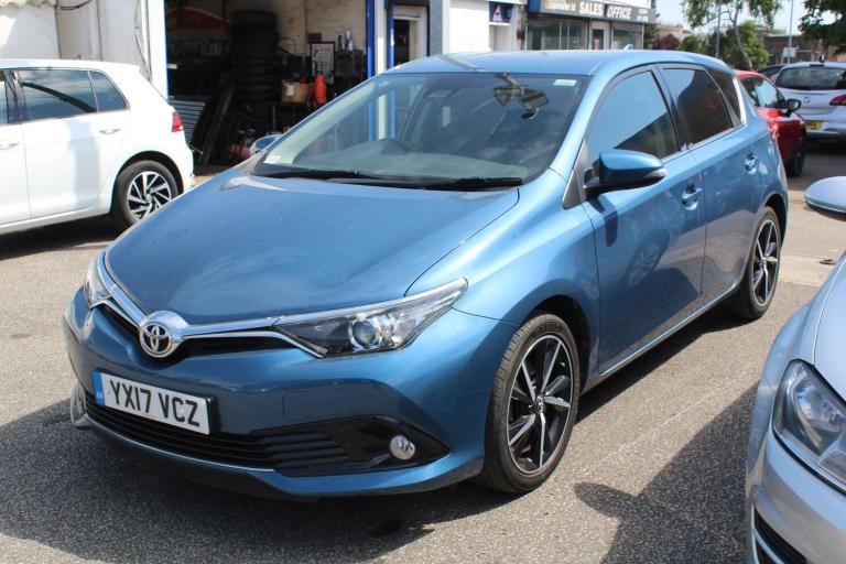 2017 Toyota Auris 1.2 VVT-i Design Euro 6 (s/s) 5dr (Safety Sense) HATCHBACK Petrol Manual