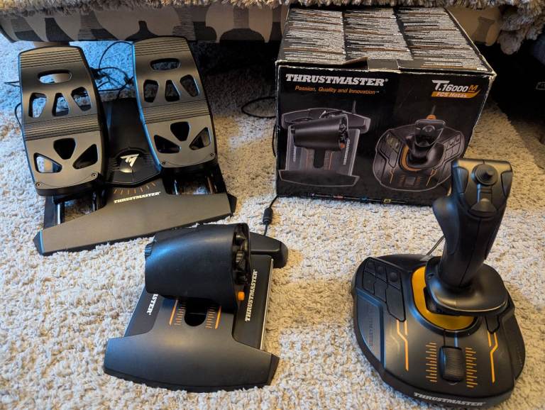 Thrust master T-16000M HOTAS bundle with pedals. Flight Sim