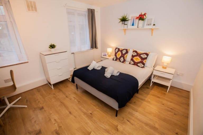 MANCHESTER DSS UC LCW PIP BENEFITS DOUBLE ROOM