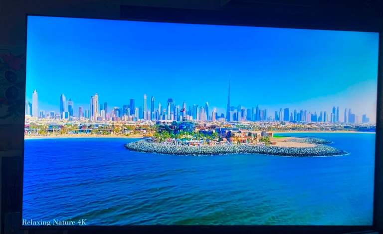 75” Hisense Smart TV QLED 
