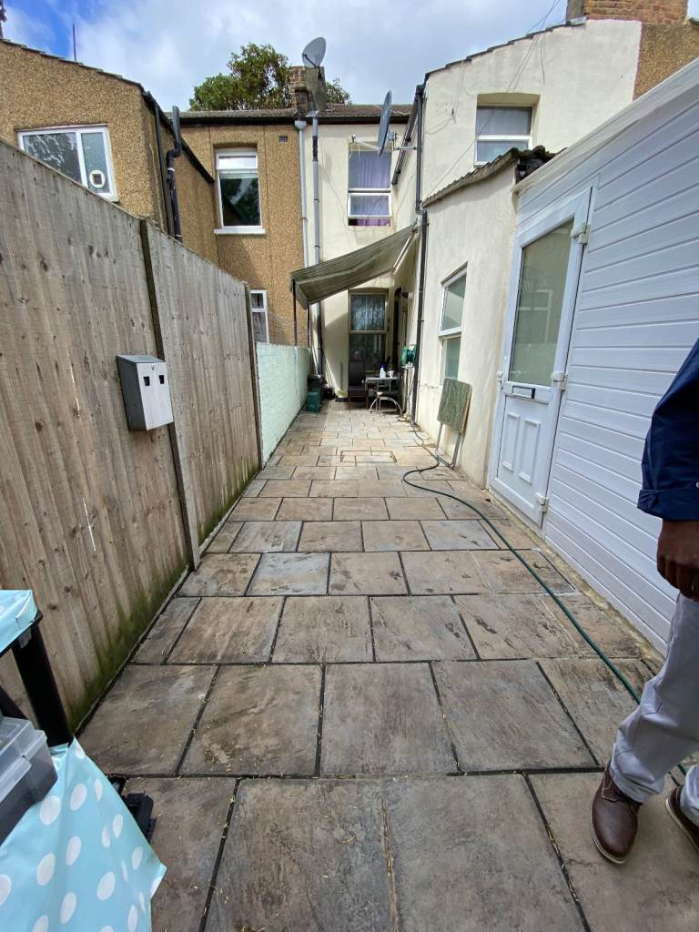  BEAUTIFUL ENSUITE DOUBLE ROOM FOR RENT IN HOUNSLOW 