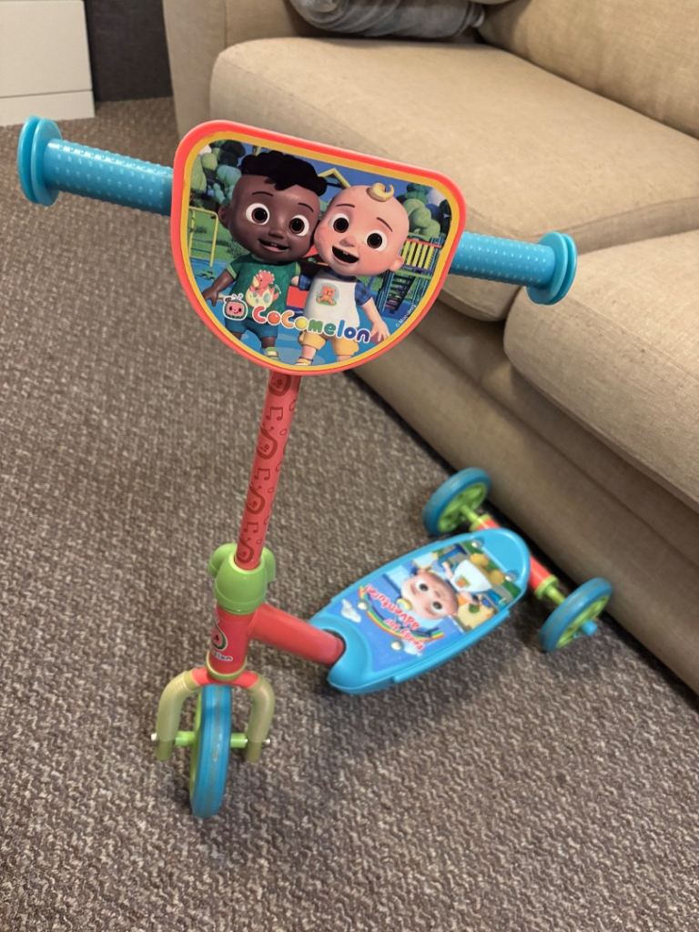 Young kids/toddler scooter.