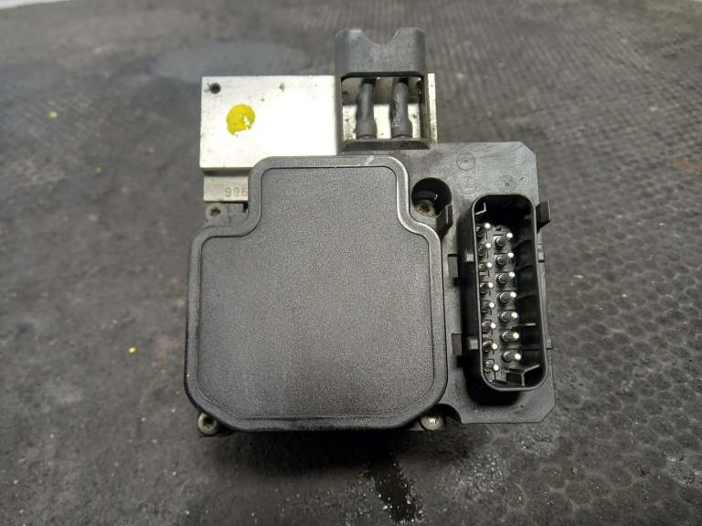 Audi A6 Abs Pump/Modulator 2002-2005 2.5l Bau 8e0614111as