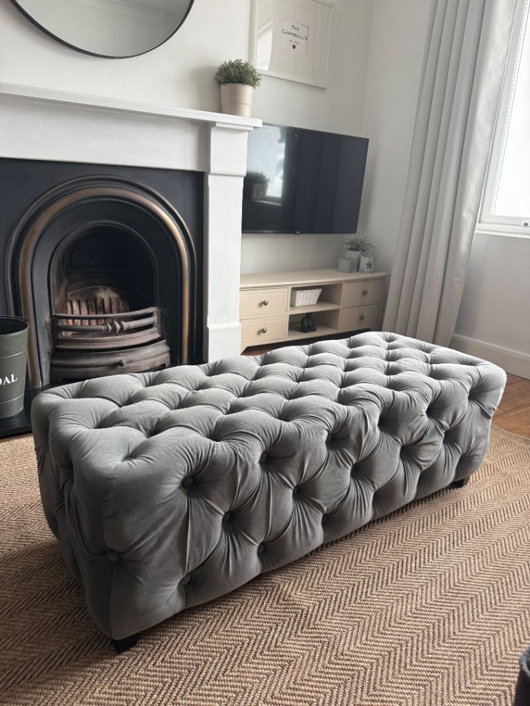 Stylish Grey Velvet Tufted Ottoman Stool – Good Condition
