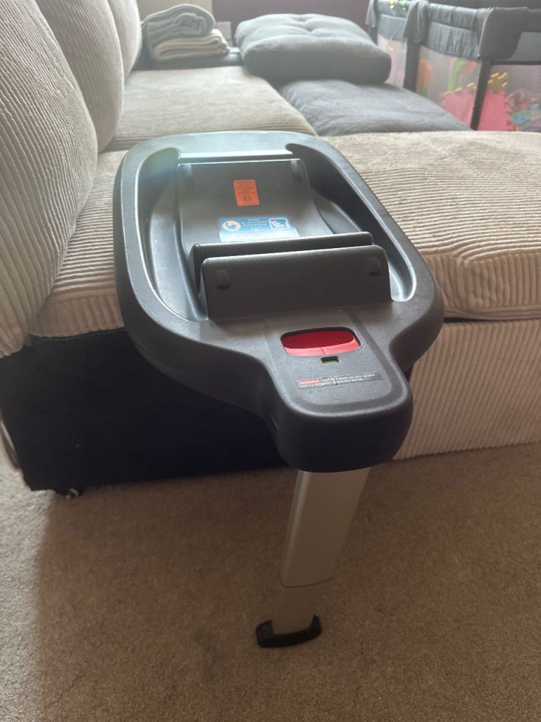 Maxi-Cosi FamilyFix Car Seat Base – Good Condition