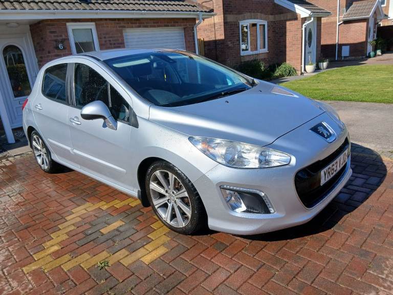 PEUGEOT 308 ACTIVE NAV 2.0 HDI, 6-SPEED, 65 MPG, LOW MILEAGE, FSH, P/X TAKEN