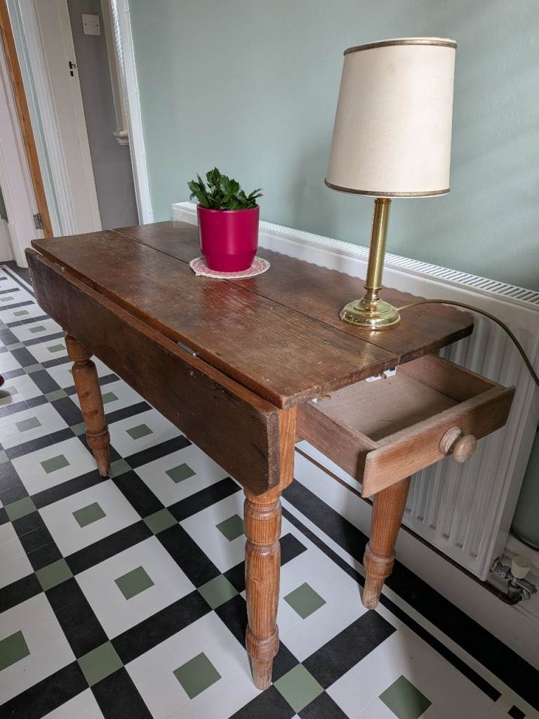 Antique Victorian Pine Drop-Leaf Pembroke Table