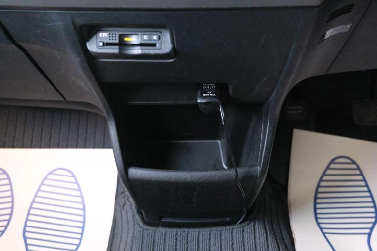 2025 Honda Freed Hybrid - 1 Owner HYBRID ELECTRIC Automatic