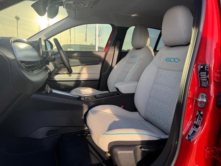 2025 Fiat 600 115kW La Prima 54kWh 5dr Auto HATCHBACK ELECTRIC Automatic