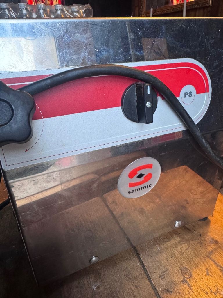 Sammic commercial mincer 