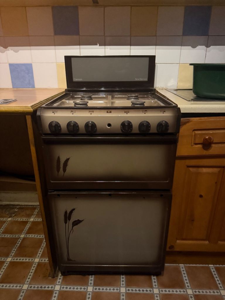 Working Gas with oven and grill