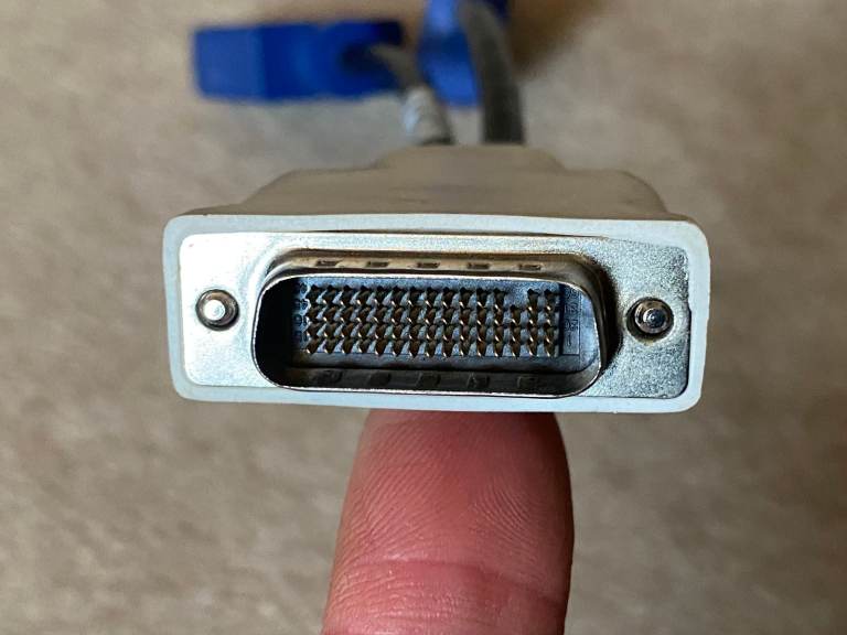 DVI-I Dual Link Splitter Cable (24+5 Pin Male) to 2 x VGA (15 Pin Female),  Twin Monitor Adapter