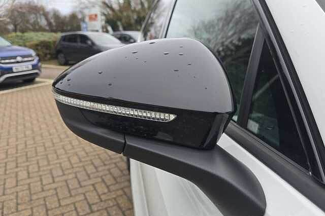 2025 Volkswagen Touran 1.5 eTSI R-Line 5dr DSG7 [7 Seat] + 20' YORK BLACK ALLOYS + BLACK STYLING ...