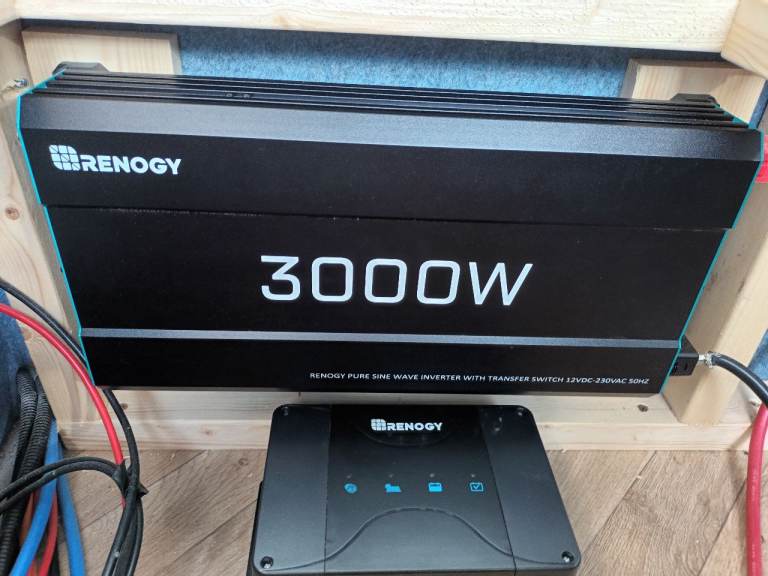 Renogy 3000 solar inverter 