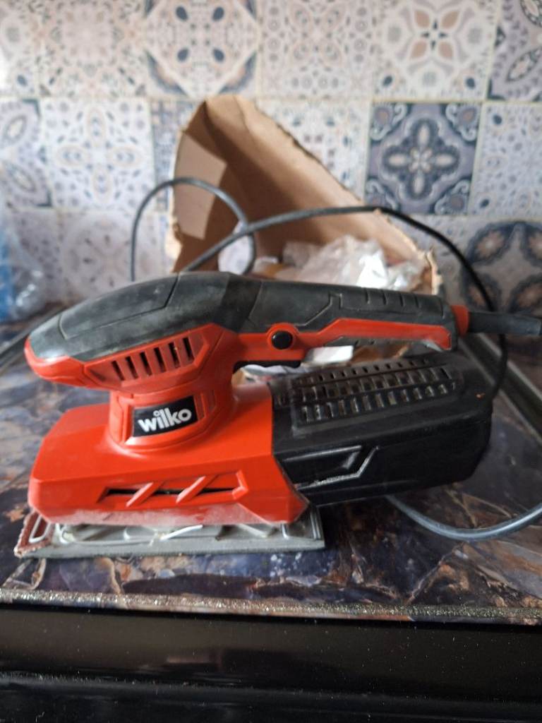 Wilko Electric Sander - Red & Black, Good Working Order