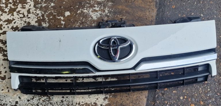 Toyota Proace Front Bumper Grille White 2014