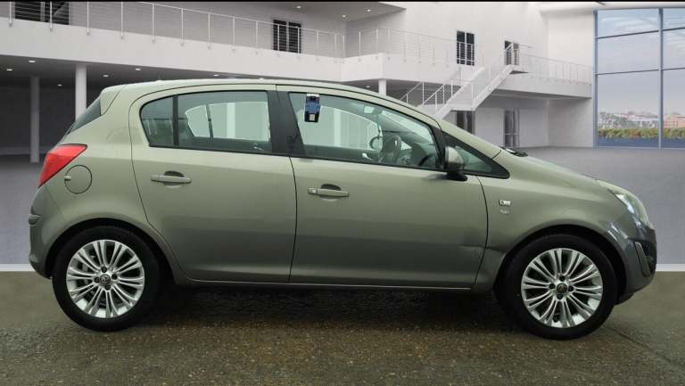 2013 Vauxhall Corsa 1.4 16V SE Auto Euro 5 5dr HATCHBACK Petrol Automatic
