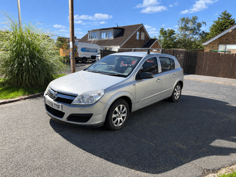 Vauxhall, ASTRA, Hatchback, 2006, Manual, 1598 (cc), 5 doors