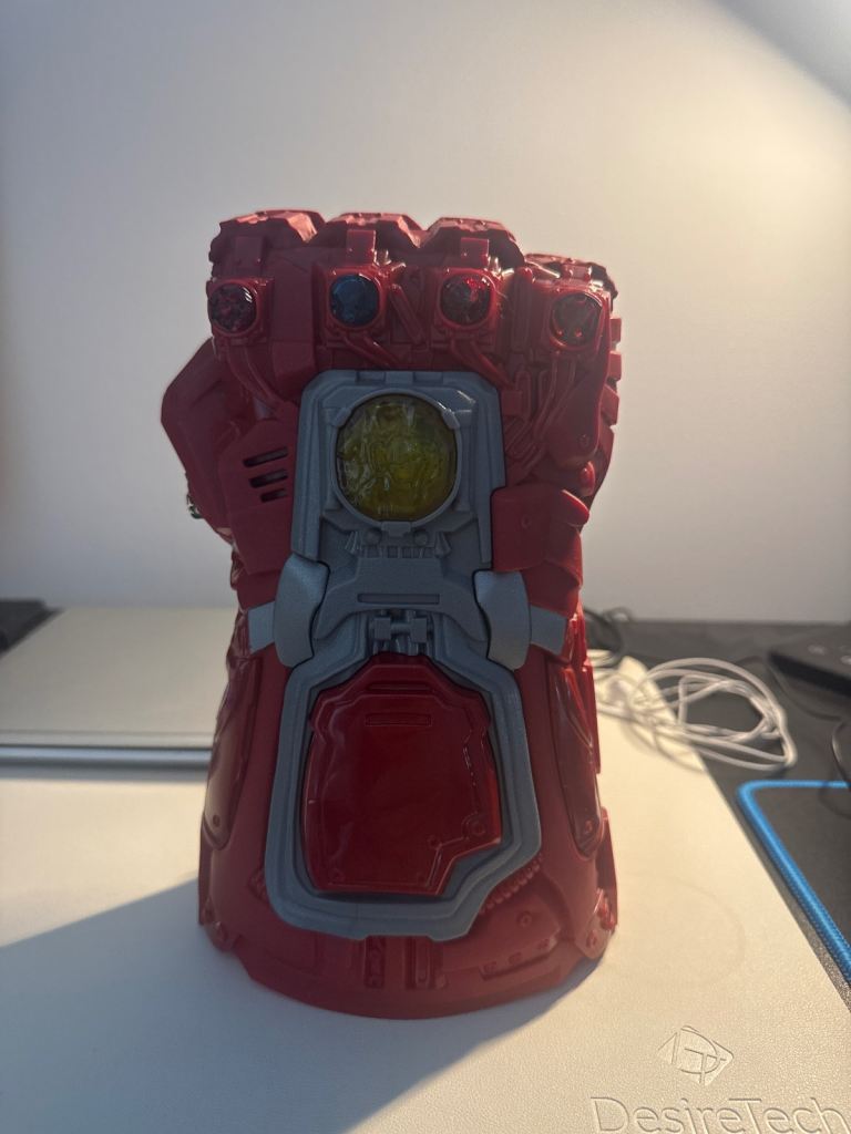 Marvel Avengers: Endgame Red Infinity Gauntlet Electronic Fist with Lights and Sounds