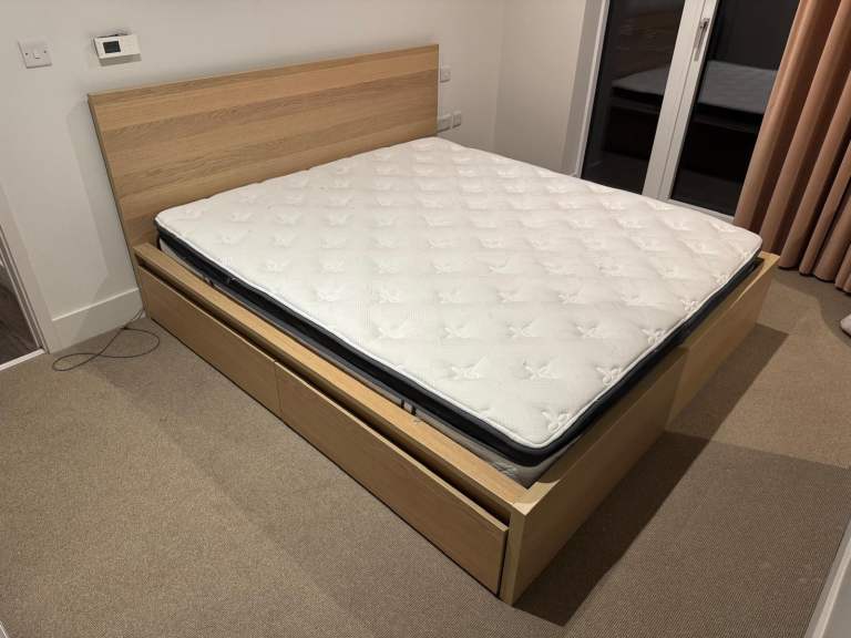 FREE DELIVERY IKEA MALM OAK SUPER KINGSIZE BED WITH DRAWERS & MATTRESS GREAT CONDITIONI