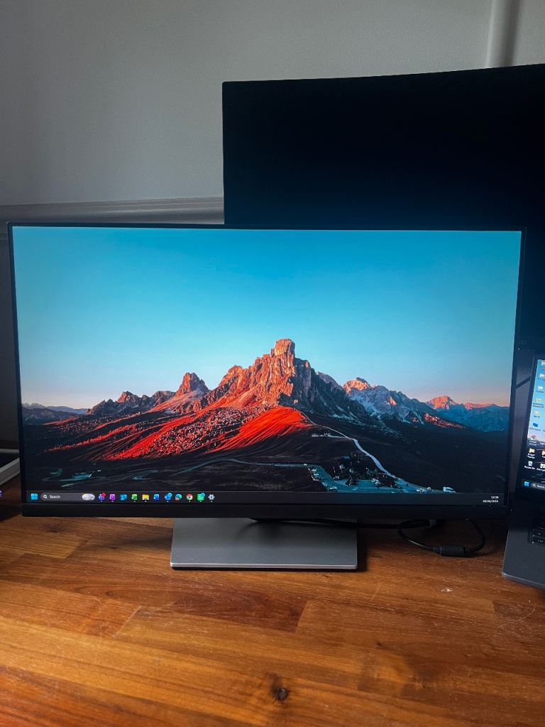 Dell 24 inch HD monitor 