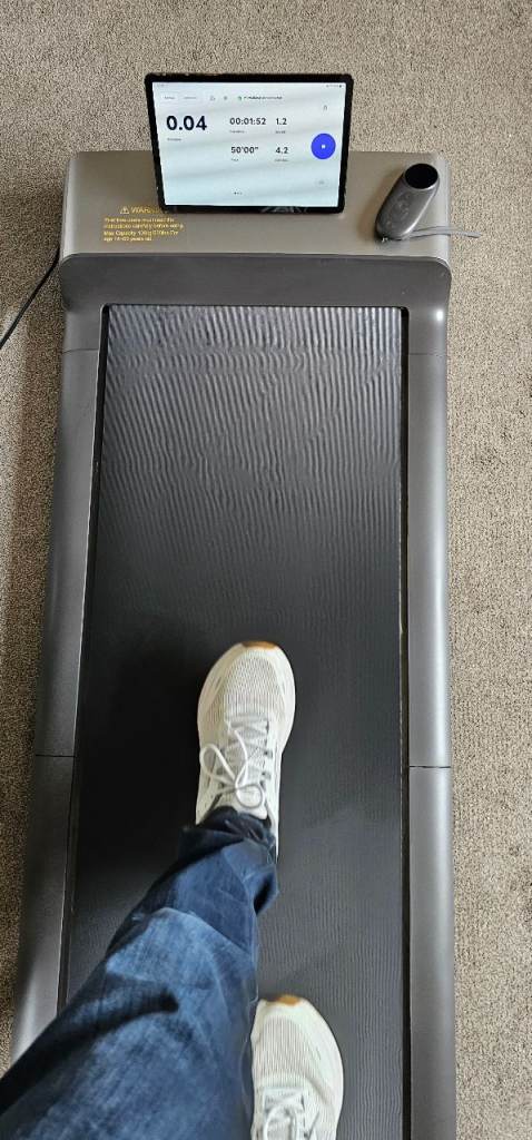 P1 Walking Pad, as new with remote with display. Can also be used with mobile phone app or tablet