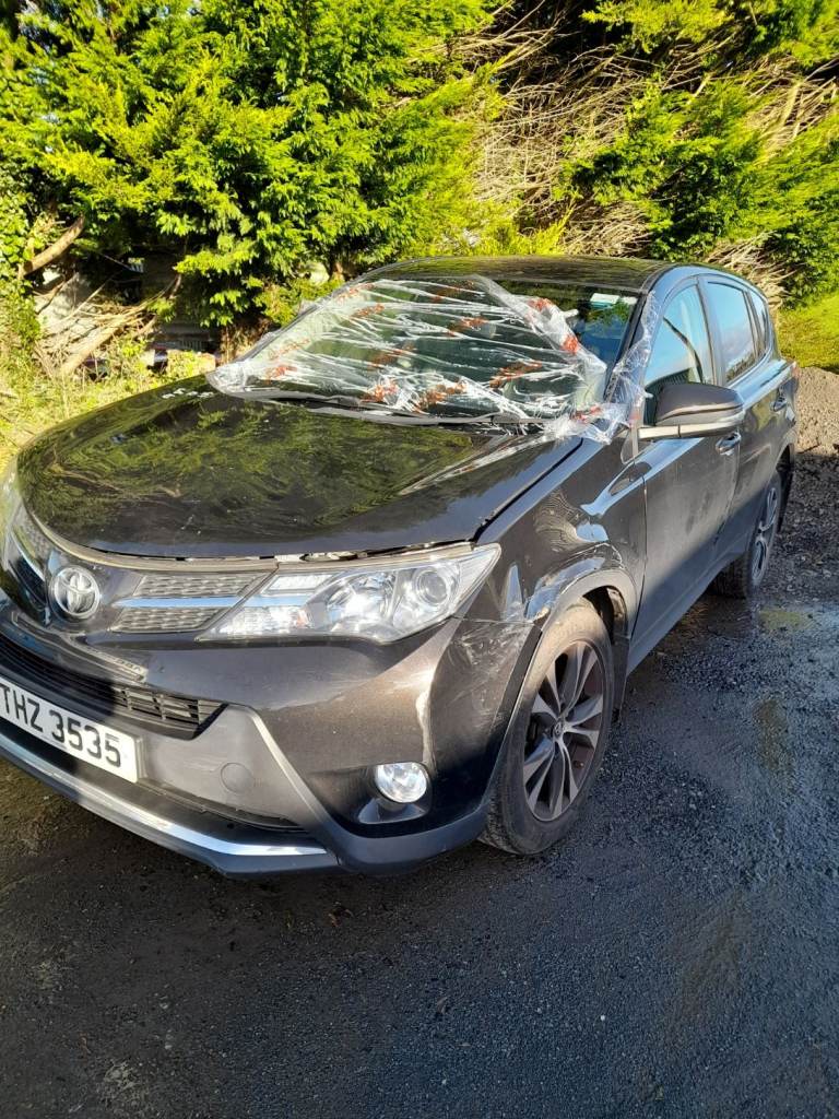 2015 TOYOTA RAV4 2.0 16V PETROL BREAKING FOR PARTS