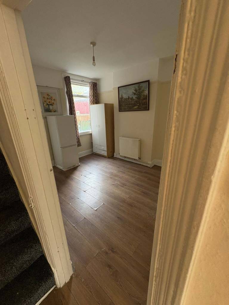 4 Bed Terraced House, Milton Road, LU1
