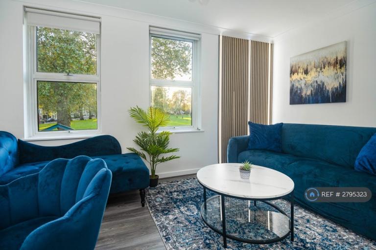 2 bedroom house in Caldecott Way, London, E5 (2 bed) (#2795323)