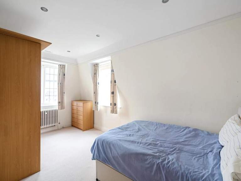 🏚️🔑LOCATED IN SEVEN SISTERS 🏚️  VERY COUZY 🔑