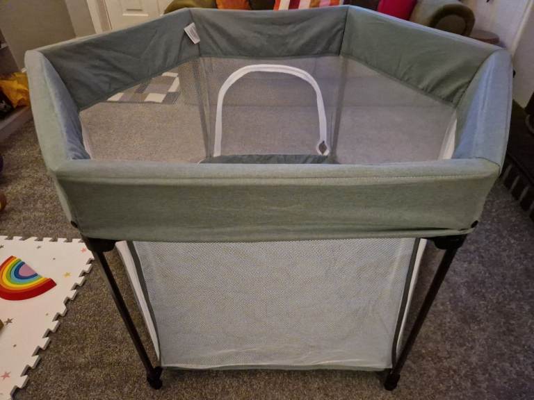 Ickle Bubba Fiesta Pop-Up Playpen