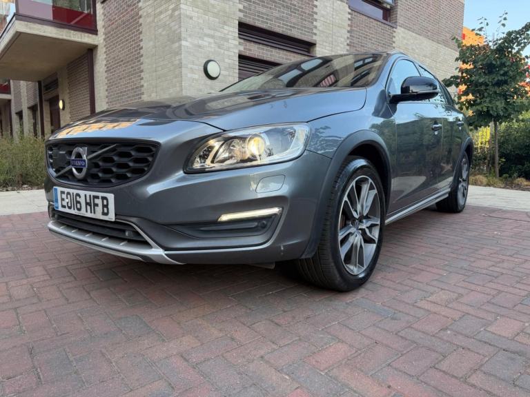 2016 Volvo V60 Cross Country 2.0 D3 Lux Nav Auto Euro 6 (s/s) 5dr ESTATE Diesel 