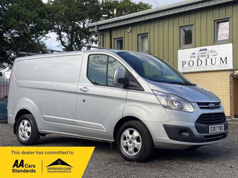 2017 Ford Transit Custom 2.0 TDCi 130ps Low Roof Limited Van PANEL VAN DIESEL Manual