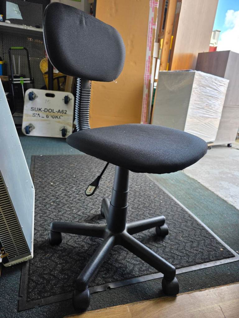small computer chair £5