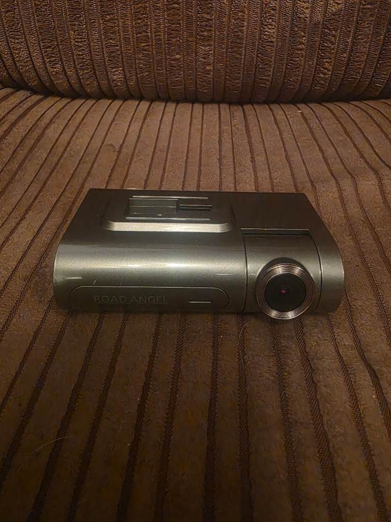 REDUCED FOR QUICK SALE  Road angel halo pro dash camera front and rear 