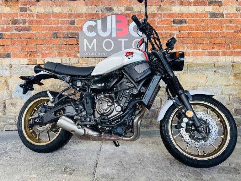 YAMAHA XSR700 XTRIBUTE 2021 21