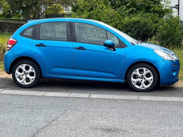 AUG 2016 CITROEN C3 1.2. FULL SERVICE HISTORY.LONG MOT.£20 TAX