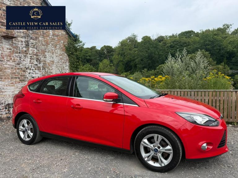2012 Ford Focus 1.6 Zetec Hatchback 5dr Petrol Powershift Euro 5 (125 ps) Hatchback Petrol Automatic