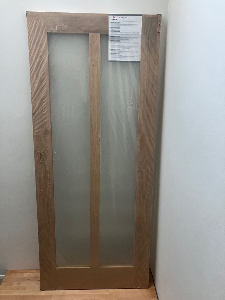 New Howdens Glazed Internal Door 2'9"