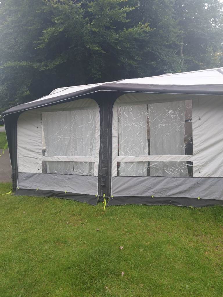 6 berth caravan,  twin axle,  2012 Bailey Olympus 