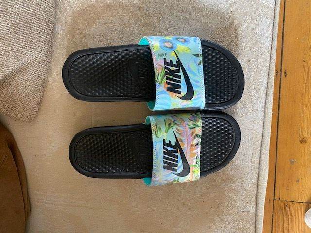 New Nike Sliders  Size 5 .5