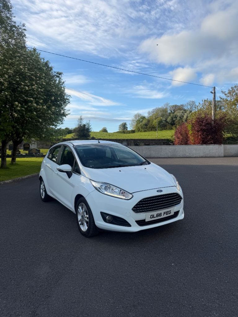 Ford, FIESTA, Hatchback, 2016, Manual, 1498 (cc), 5 doors