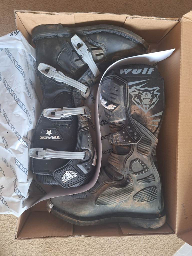 Wulf Motocross boots