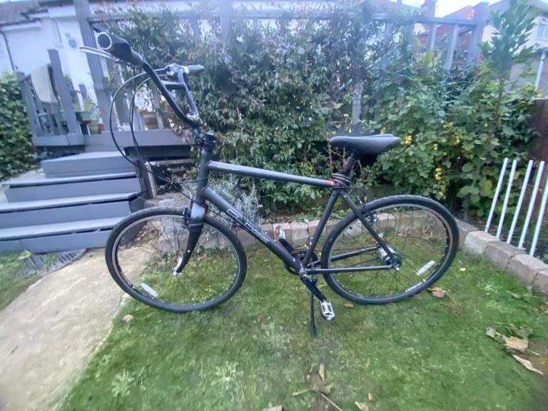 Specialised globe comp bike