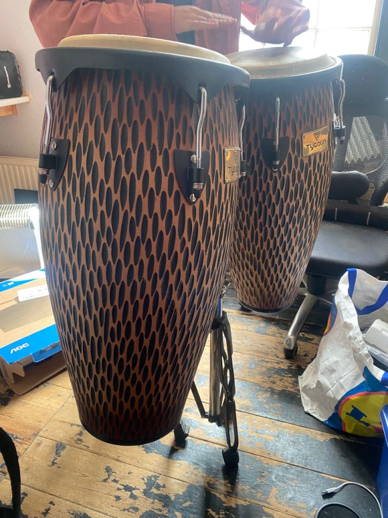 Tycoon Congas and stand