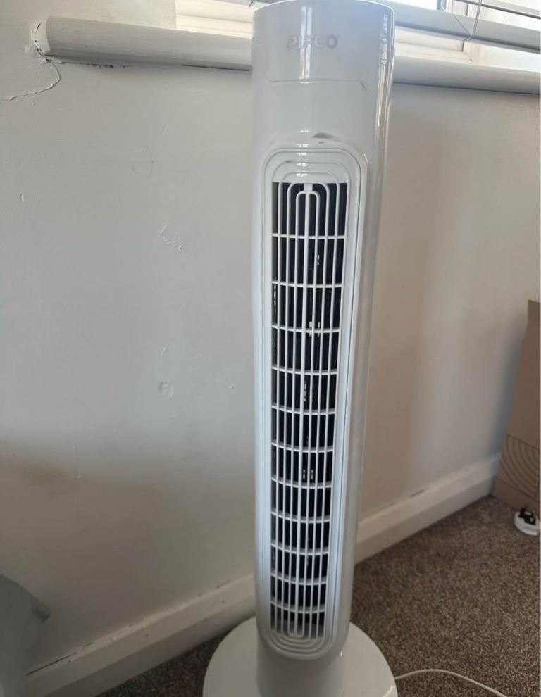 White Pifco Tower Fan – Good Condition, Keeps You Cool