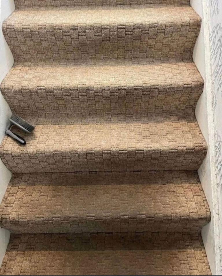 Carpet cleaner