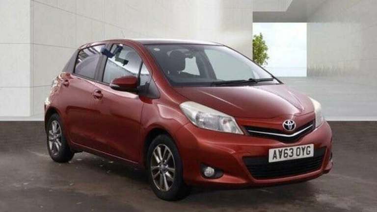 2014 Toyota Yaris 1.33 VVT-i Icon+ 5dr HATCHBACK PETROL Manual